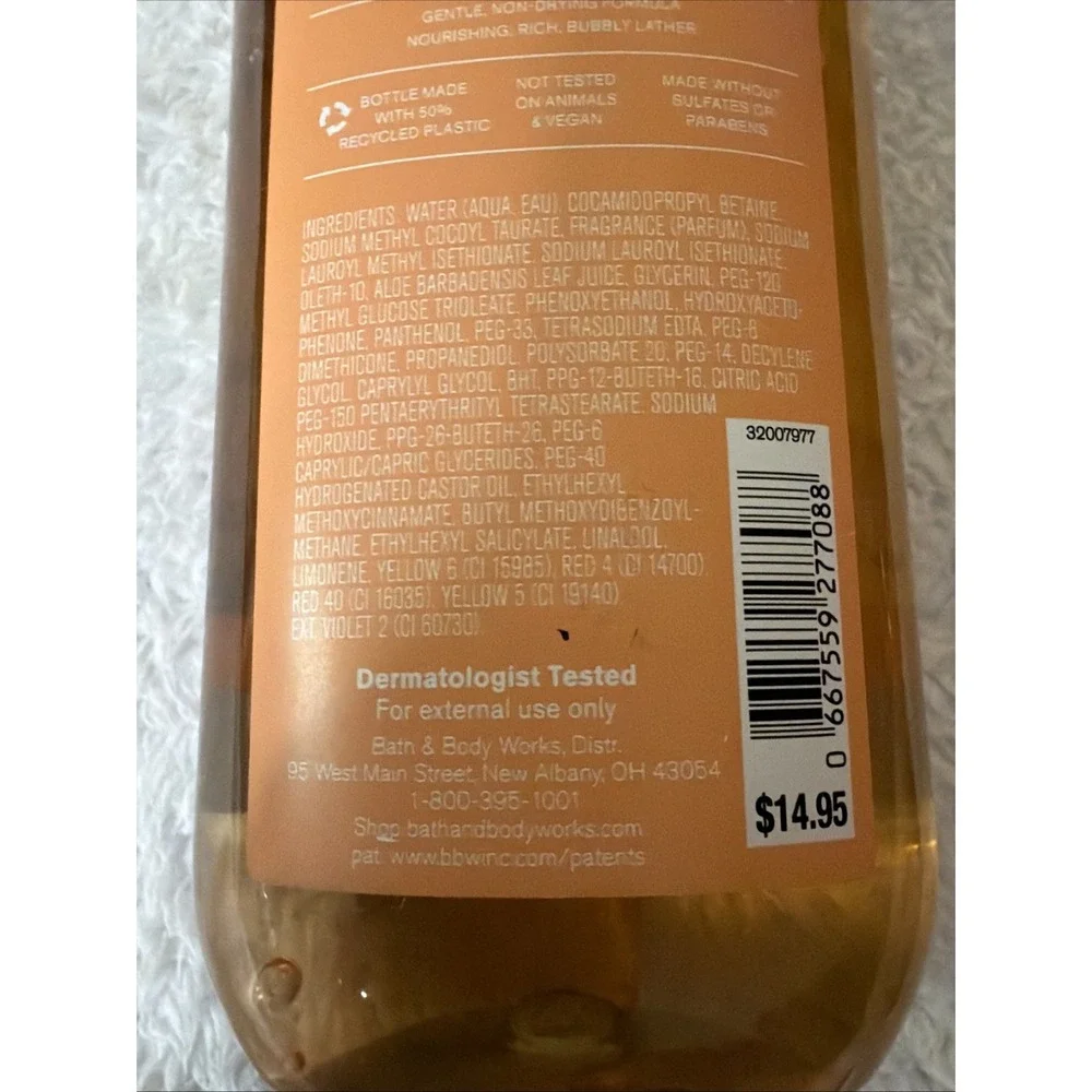 Bath & Body Works WHIPPED COCONUT MILKSHAKE Shower Gel Body Wash 10 Oz Lot Of 2